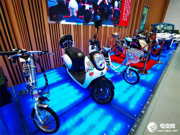 電動兩輪車 電動兩輪車