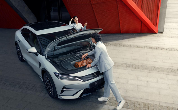 震撼價(jià)格！入門滿配！宋L 領(lǐng)潮上市18.98萬元起！