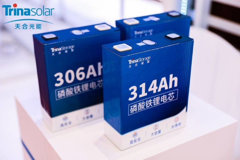 中國電池新能源產(chǎn)業(yè)鏈調(diào)研團一行參觀考察天合儲能 中國電池新能源產(chǎn)業(yè)鏈調(diào)研團一行參觀考察天合儲能