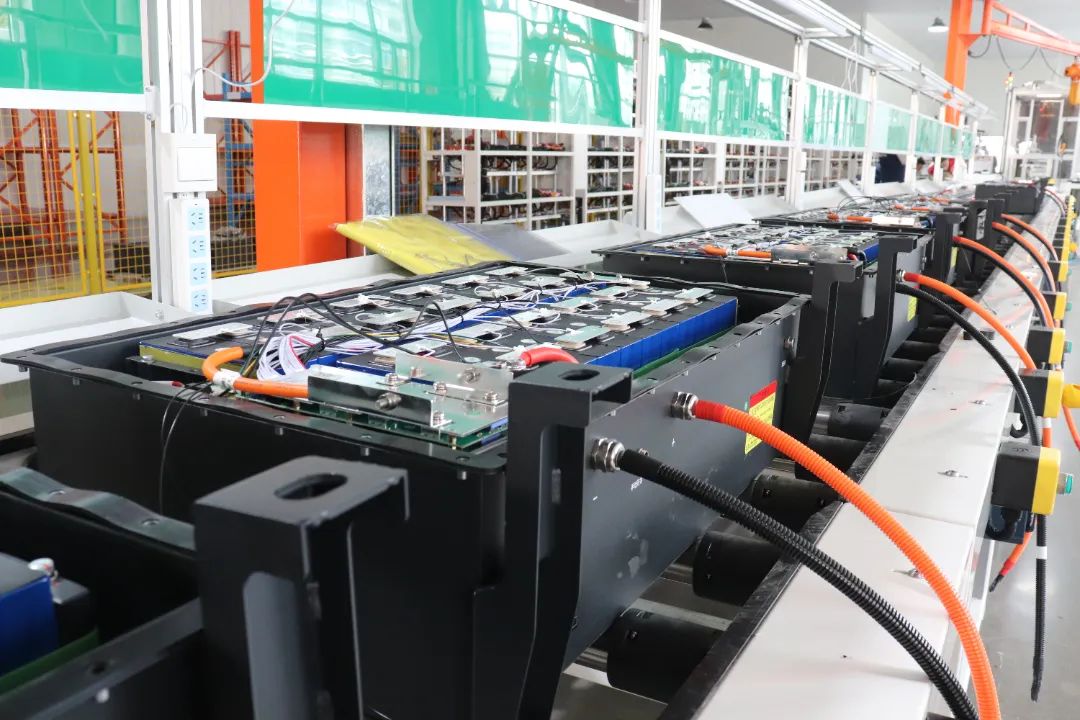 采用蜂巢能源電芯！日照鴻蒙PACK鋰電池工廠調(diào)試運(yùn)行