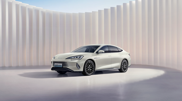 雙豹齊發(fā):比亞迪2025款海豹售17.58萬起!海豹07DM-i售13.98萬起! 雙豹齊發(fā):比亞迪2025款海豹售17.58萬起!海豹07DM-i售13.98萬起!