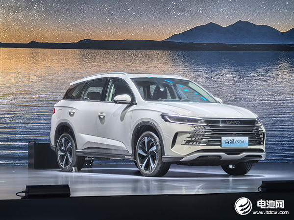 國民SUV雙車共舞！比亞迪距離第1000萬輛新能源車下線不遠了！