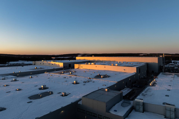 裁員1600人!30GWh擴產計劃擱置!這一電池公司迎至暗時刻