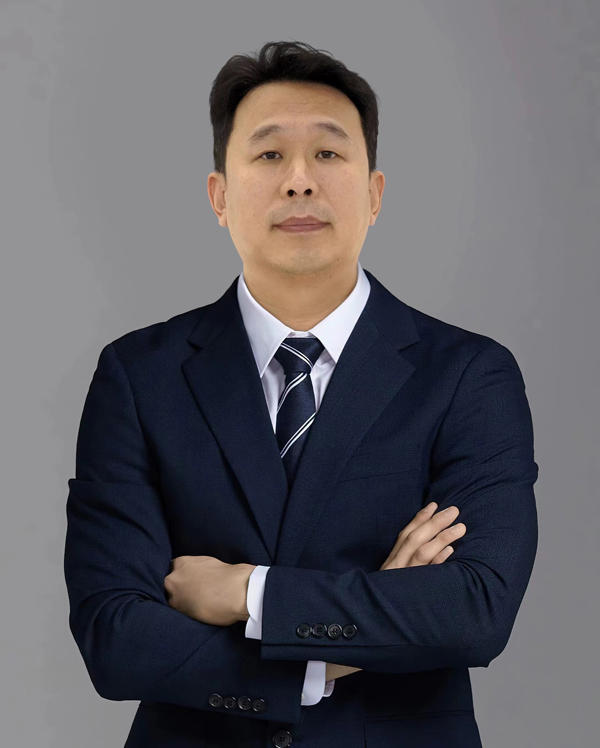 第14屆(2024年)中國電池行業(yè)年度人物:朱坤慶 第14屆(2024年)中國電池行業(yè)年度人物:朱坤慶