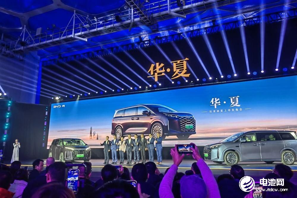 直擊傳統(tǒng)MPV痛點!比亞迪打響2025年價值戰(zhàn)第一炮