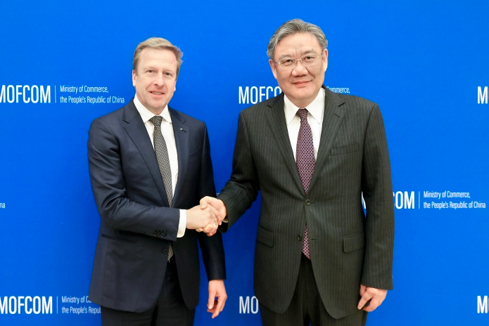 就歐盟對(duì)華電動(dòng)汽車反補(bǔ)貼案等，寶馬及奔馳發(fā)聲！