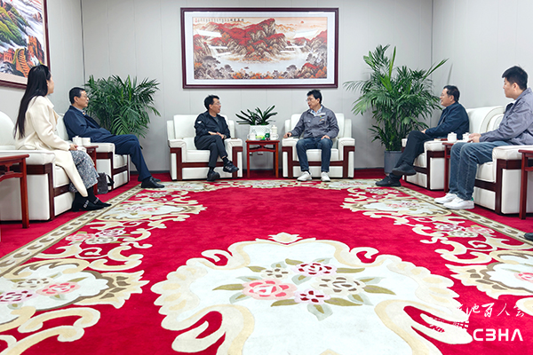 中國電池新能源產業鏈調研采訪團一行參觀考察聯合新能源