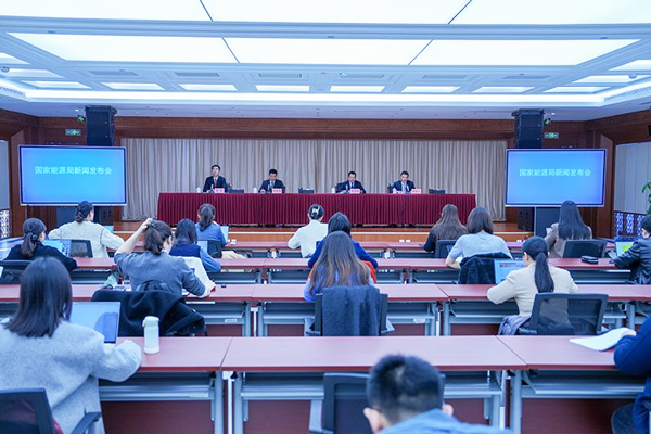 我國電動汽車充電設施(充電槍)總數突破1806萬個