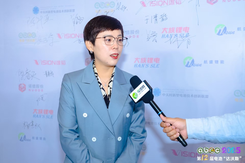 從價(jià)格戰(zhàn)到技術(shù)戰(zhàn) 昆侖新材躍居電解液第一梯隊(duì)